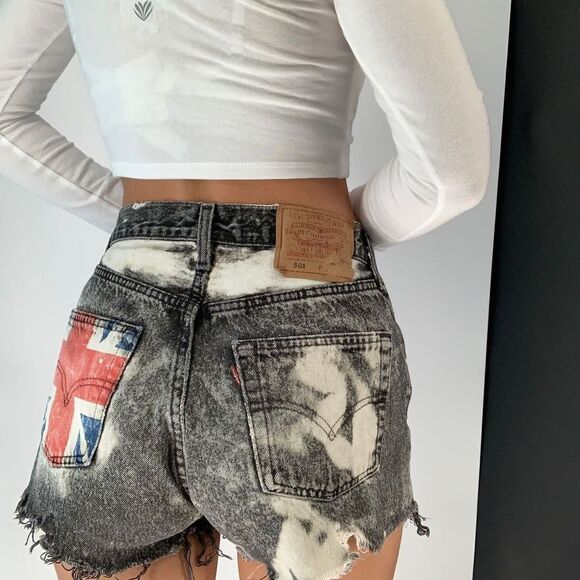 LEVI’s 501 reimagined by California laundry sz xs 26 - Picture 1 of 7